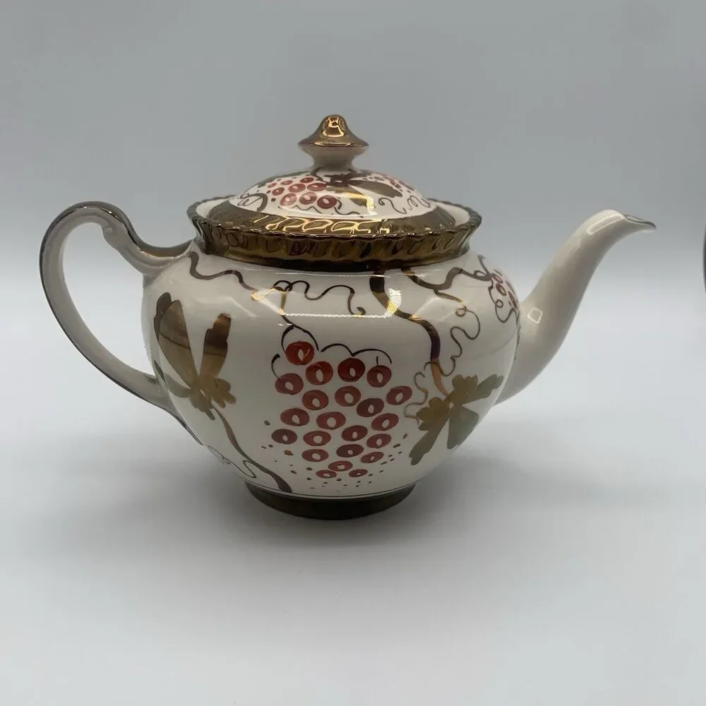 Gray’s Pottery Sunbrook Hand‑Painted Teapot Red Berry Gold Trim England